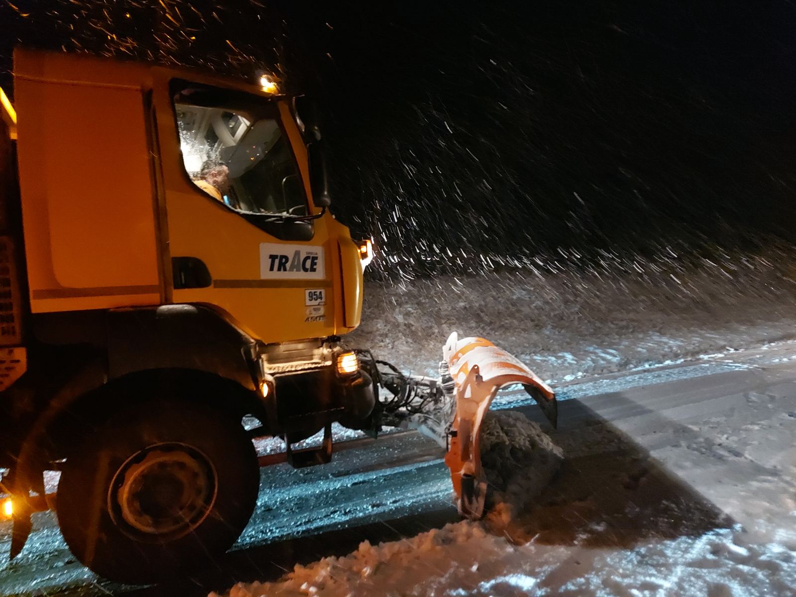 Foto: J.J., Svrljiške novine, Trace na terenu